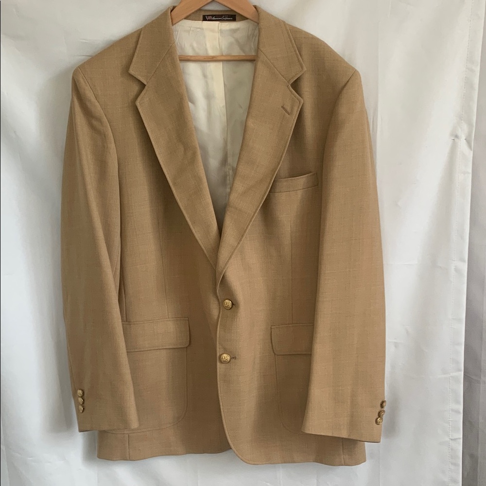 AMERICAN CRAFTSMEN Classic Tan Blazer Gold buttons Made in USA 44L.